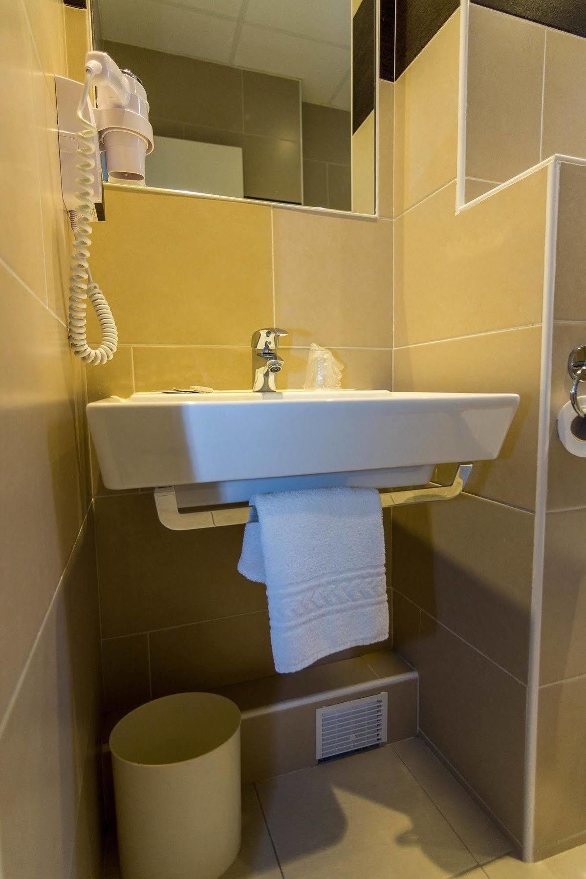Abc Champerret Hotel Levallois-Perret Eksteriør billede